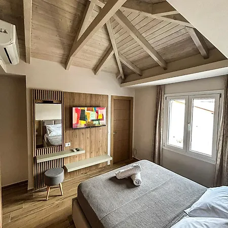 Apartman Golden View Berat, 3br With Castle View & Parking *