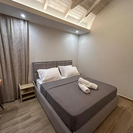 Golden View Berat, 3br With Castle View & Parking Apartman Berat