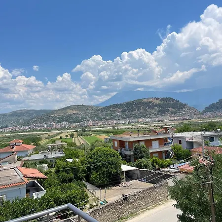 شقة Golden View Berat, 3br With Castle View & Parking بيرات